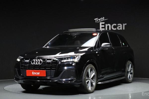 2023 Audi Q7 с пробегом 32 758 км