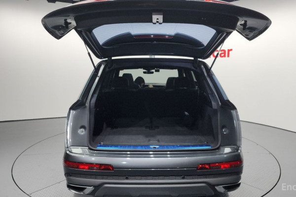 2021 Audi Q7 с пробегом 56 524 км