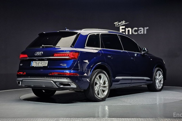 2021 Audi Q7 с пробегом 73 253 км