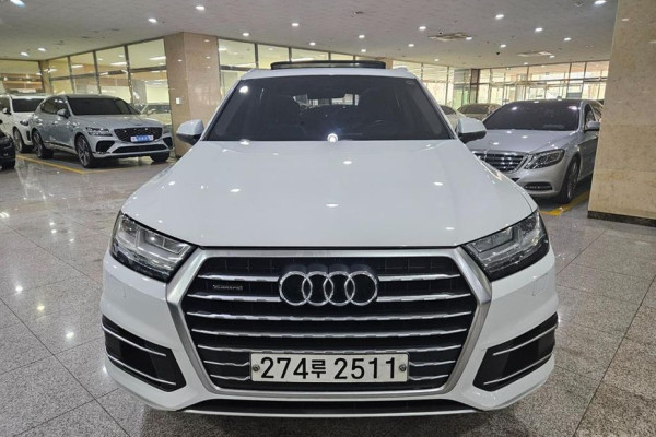 2019 Audi Q7 с пробегом 77 099 км