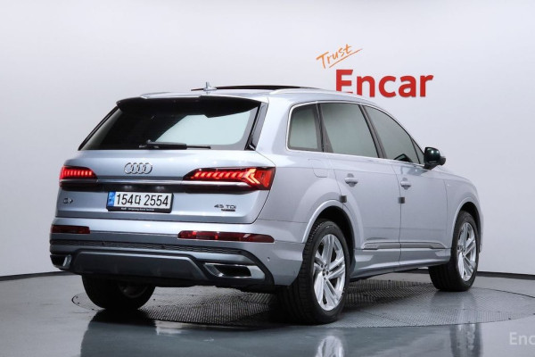 2022 Audi Q7 с пробегом 45 635 км