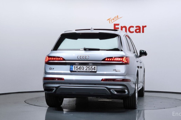 2022 Audi Q7 с пробегом 45 635 км