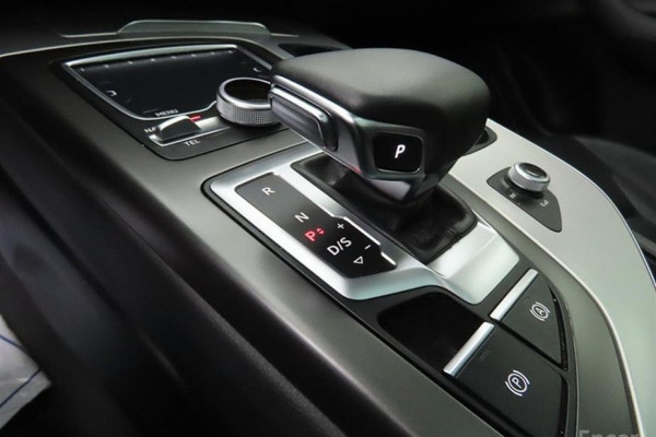 2019 Audi Q7 с пробегом 77 099 км