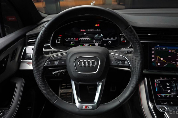 2023 Audi Q7 с пробегом 32 758 км