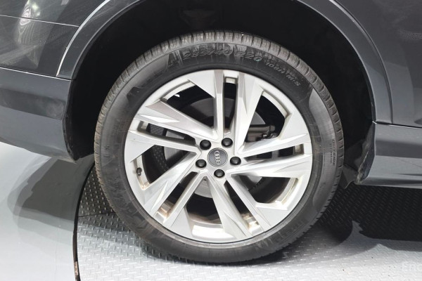 2021 Audi Q7 с пробегом 41 946 км