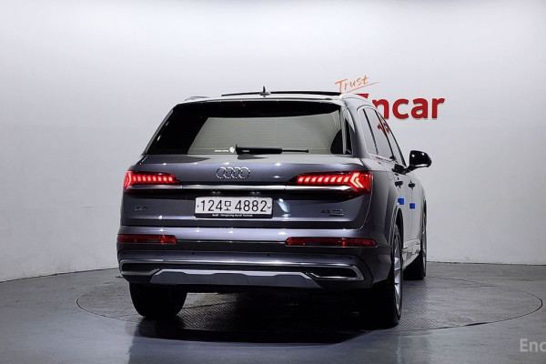 2020 Audi Q7 с пробегом 44 222 км