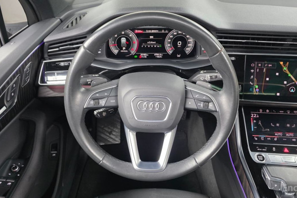 2021 Audi Q7 с пробегом 33 182 км