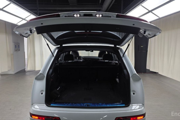 2021 Audi Q7 с пробегом 33 182 км