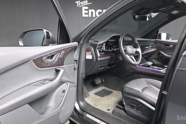 2021 Audi Q7 с пробегом 41 946 км