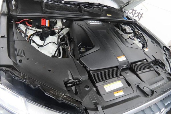 2019 Audi Q7 с пробегом 77 099 км