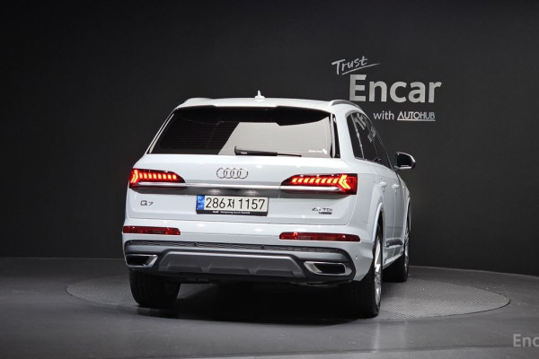2021 Audi Q7 с пробегом 56 434 км