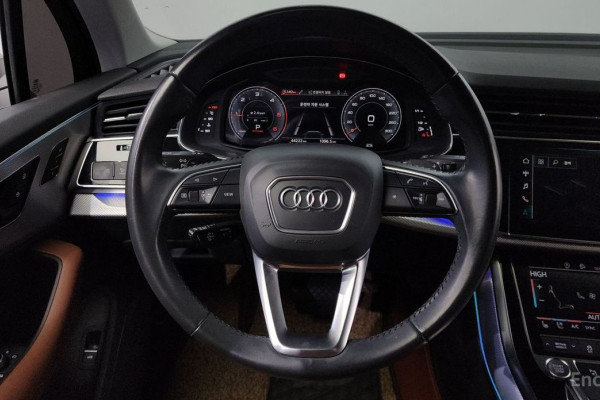 2020 Audi Q7 с пробегом 44 222 км
