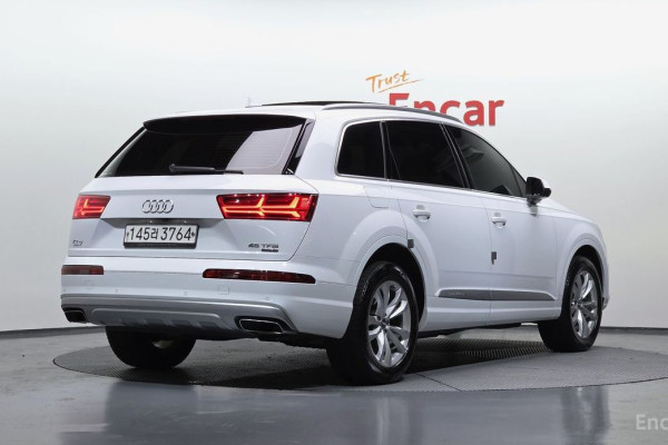 2019 Audi Q7 с пробегом 83 584 км