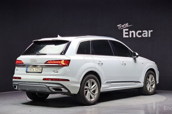 2021 Audi Q7 с пробегом 81 534 км