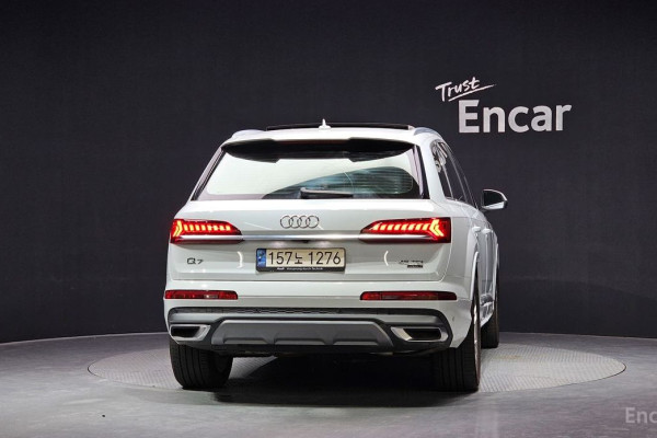 2021 Audi Q7 с пробегом 81 534 км
