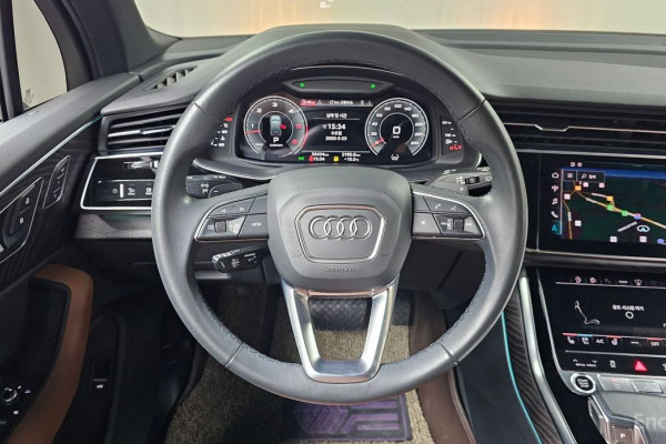 2021 Audi Q7 с пробегом 56 434 км
