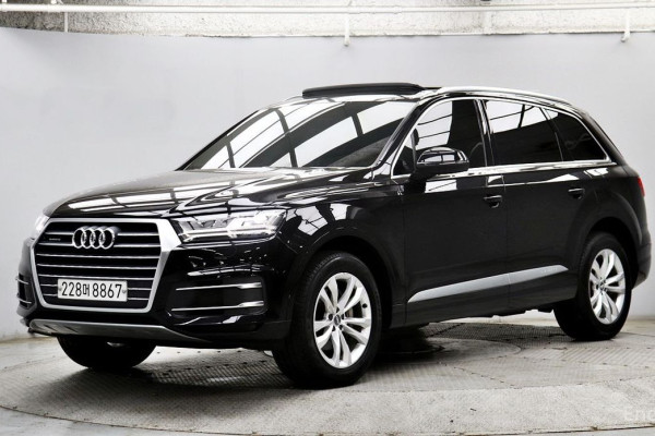 2019 Audi Q7 с пробегом 66 569 км
