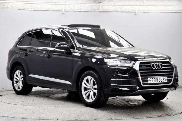 2019 Audi Q7 с пробегом 66 569 км