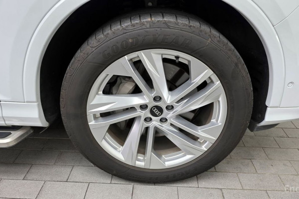 2022 Audi Q7 с пробегом 27 618 км