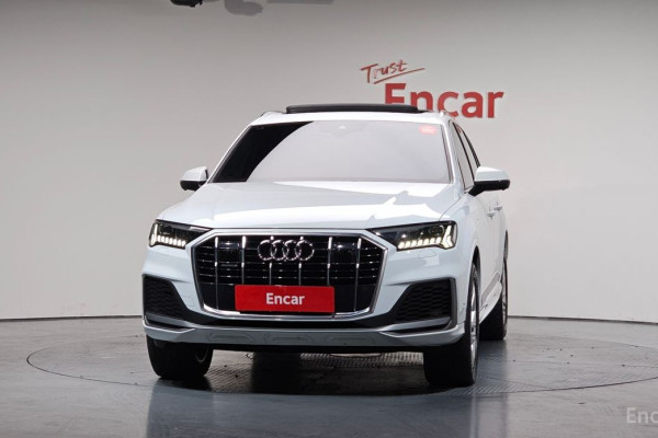 2020 Audi Q7 с пробегом 47 077 км