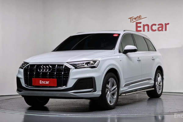 2022 Audi Q7 с пробегом 27 618 км