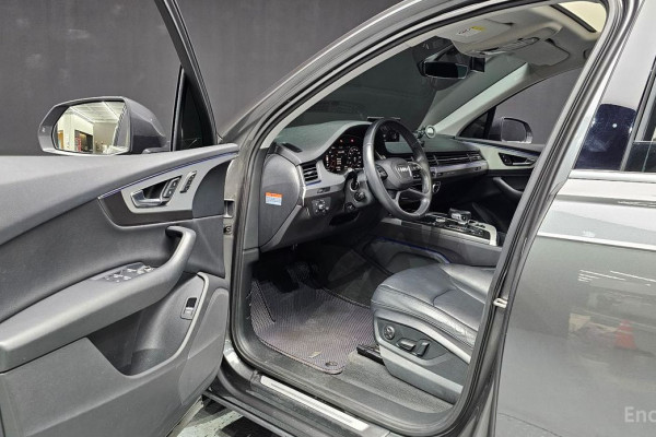 2019 Audi Q7 с пробегом 137 808 км