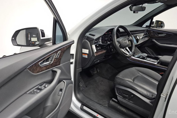 2020 Audi Q7 с пробегом 47 077 км
