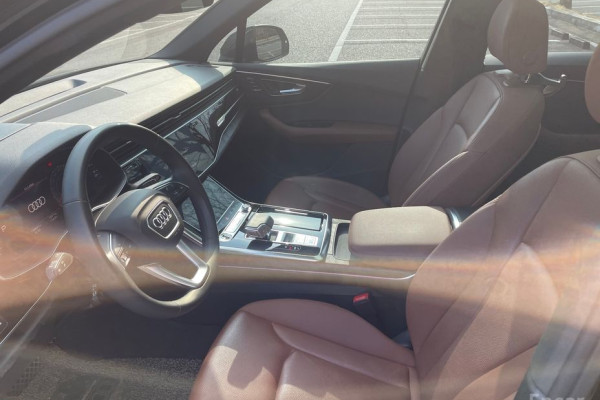 2022 Audi Q7 с пробегом 138 000 км