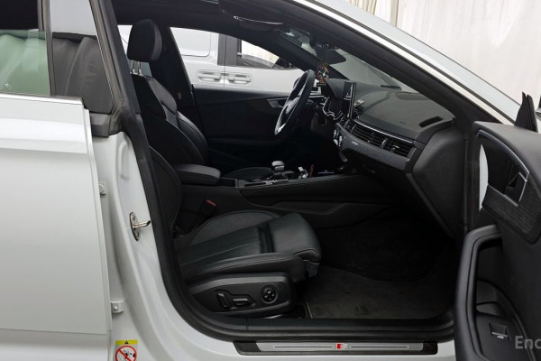 2022 Audi A5 с пробегом 47 069 км