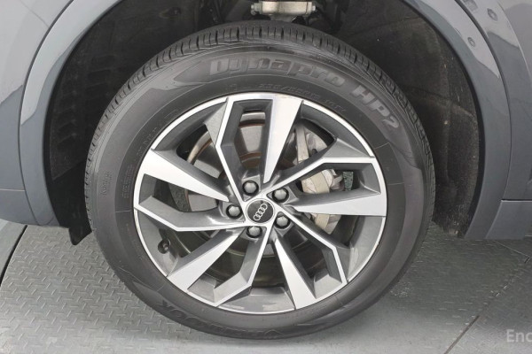 2021 Audi Q5 с пробегом 37 645 км