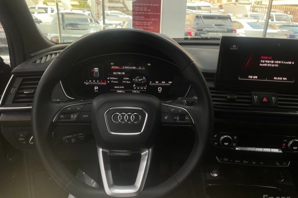 2023 Audi Q5 с пробегом 19 461 км