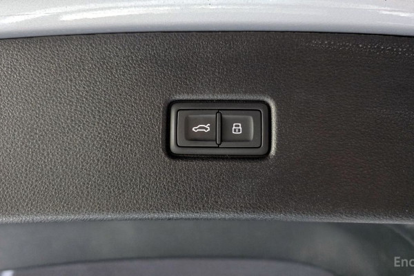 2022 Audi Q5 с пробегом 119 983 км