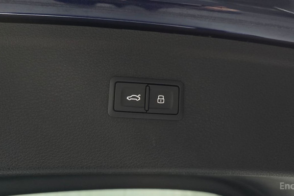 2023 Audi Q5 с пробегом 26 428 км