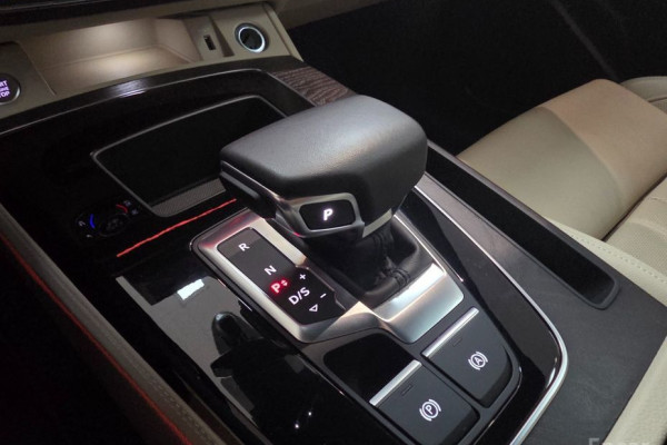 2023 Audi Q5 с пробегом 43 449 км