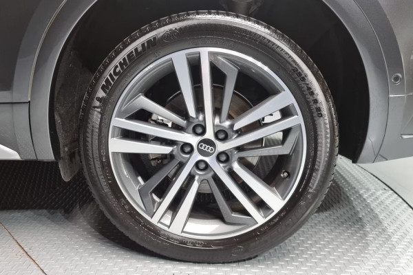 2023 Audi Q5 с пробегом 53 818 км