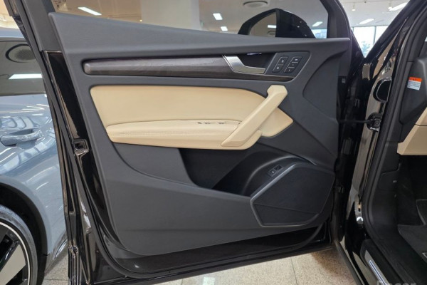 2023 Audi Q5 с пробегом 43 449 км