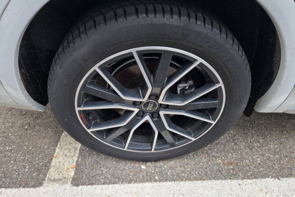 2023 Audi Q5 с пробегом 6 900 км