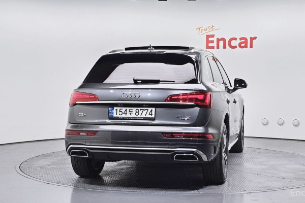 2022 Audi Q5 с пробегом 106 647 км