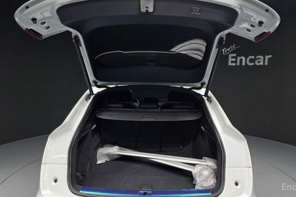 2023 Audi Q5 с пробегом 18 993 км