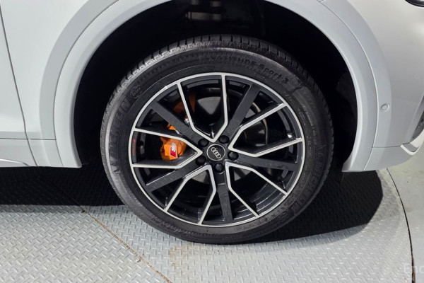 2022 Audi Q5 с пробегом 42 976 км