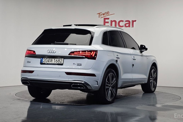 2023 Audi Q5 с пробегом 42 248 км
