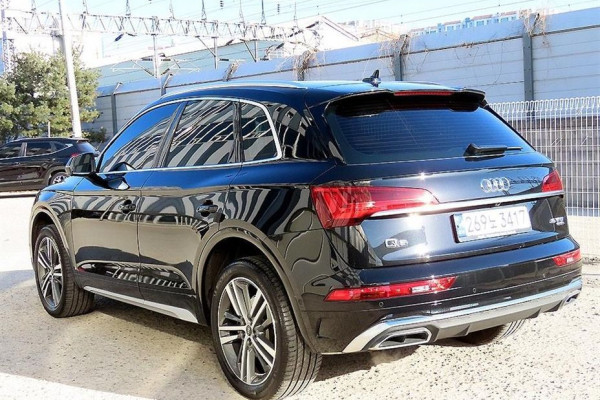 2023 Audi Q5 с пробегом 31 984 км