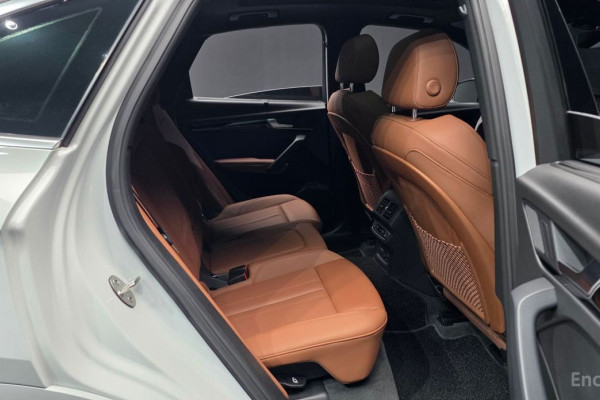 2022 Audi Q5 с пробегом 42 976 км