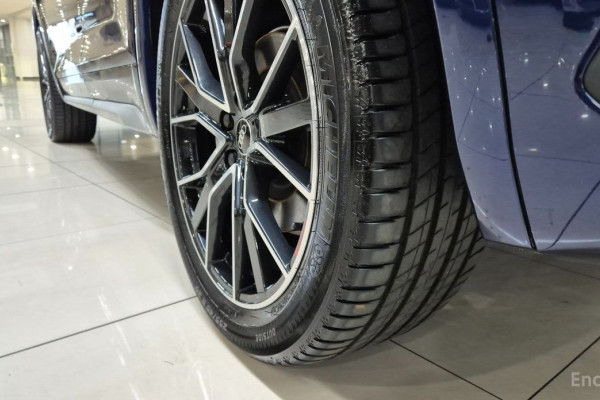 2023 Audi Q5 с пробегом 17 217 км