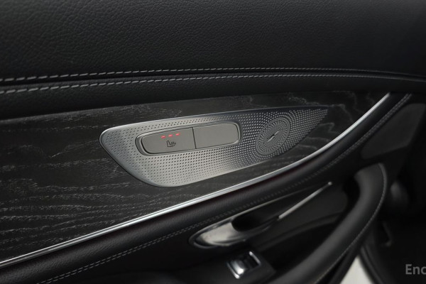 2021 Mercedes-Benz CLS с пробегом 77 096 км