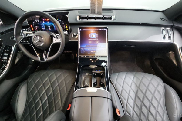 2023 Mercedes-Benz S-Класс с пробегом 42 249 км