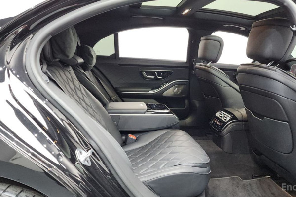 2023 Mercedes-Benz S-Класс с пробегом 42 249 км