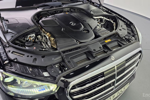 2023 Mercedes-Benz S-Класс с пробегом 104 315 км