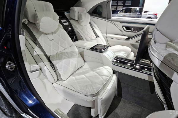 2022 Mercedes-Benz S-Класс с пробегом 18 537 км