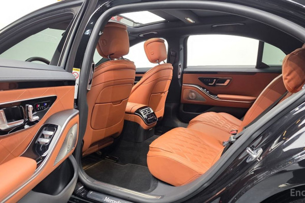 2022 Mercedes-Benz S-Класс с пробегом 56 255 км